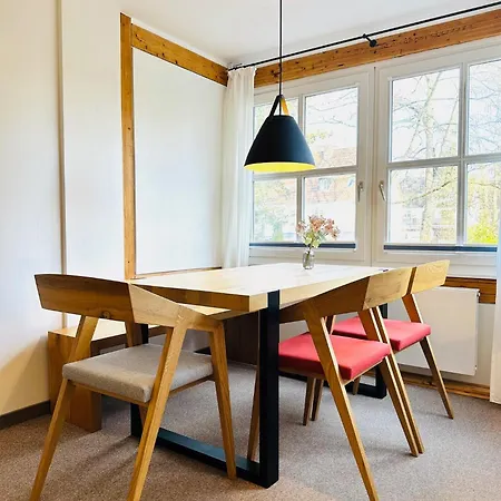 Kastanien Apartment- 4 Personen- Waschmaschine- Parkplatz Appartement Wolfsbourg