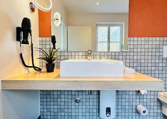 Kastanien Apartment- 4 Personen- Waschmaschine- Parkplatz Lejlighed *